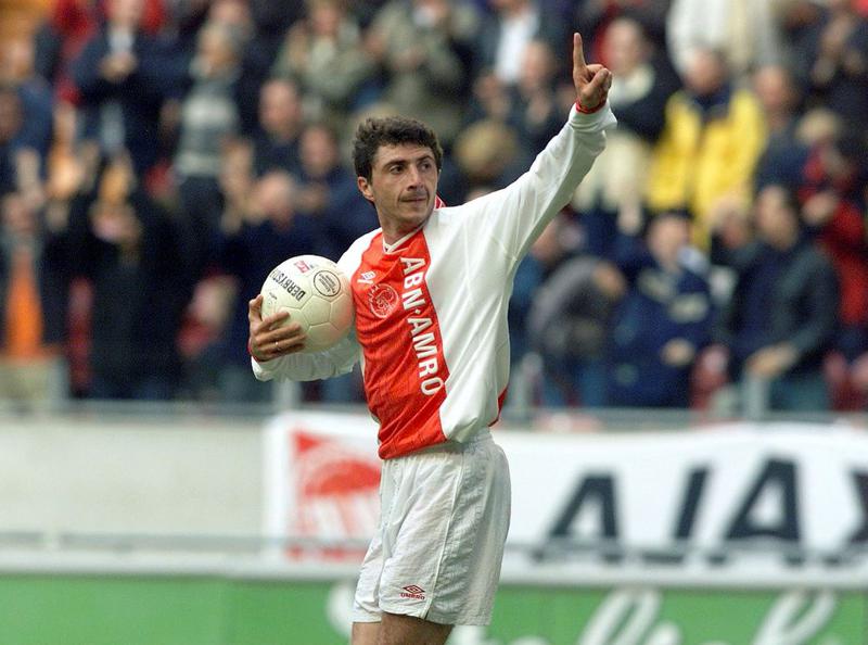 "გუშინდელივით მახსოვს პირველი დღე "აიაქსში"... ნერვიულობაში აღმოვაჩინე, რომ ბოტასები სახლში დამრჩა" - შოთა არველაძის მოგონებები ჰოლანდიაზე