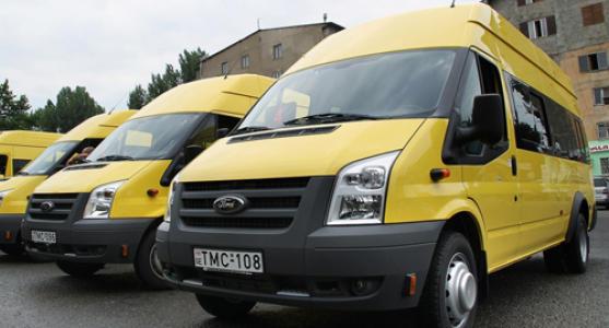 მიკროავტობუსები თბილისში შეფერხებით მოძრაობენ - რა განმარტება აქვთ კომპანიაში