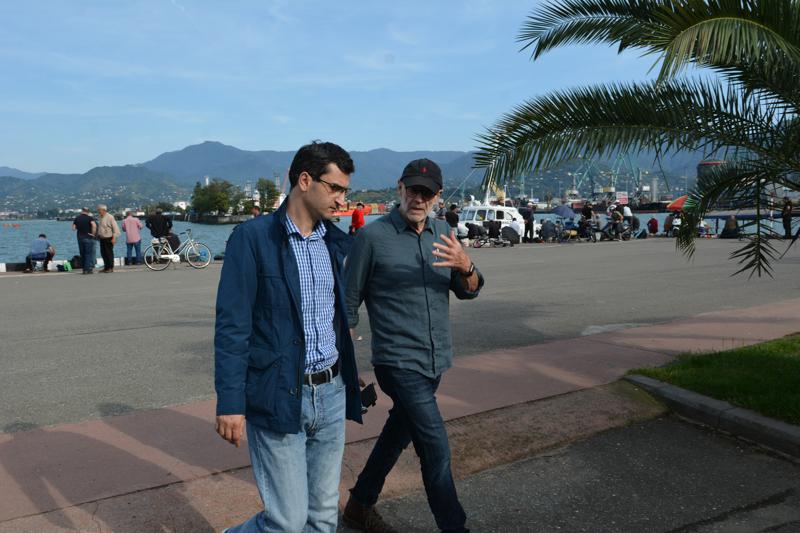 ცნობილი ბელგიელი მწერლის ჟორჟ სიმენონის ვაჟი ბათუმში მამის კვალს მიჰყვება