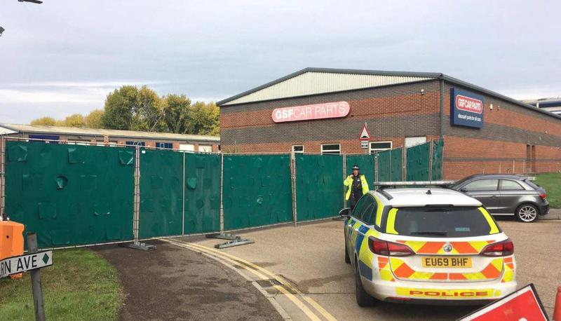 39 გვამი სატვირთო მანქანაში - ბრიტანეთის პოლიცია ცდილობს გარდაცვლილების ვინაობა დაადგინოს