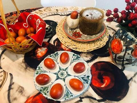 AMBEBI.GE გილოცავთ აღდგომის ბრწყინვალე დღესასწაულს!