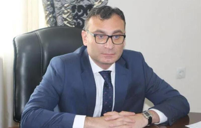 აჭარის უმაღლეს საბჭოში "ქართული ოცნების" მაჟორიტარის შვილს კორონავირუსი დაუდასტურდა - ტიტე აროშიძემ საარჩევნო კამპანია დროებით შეწყვიტა