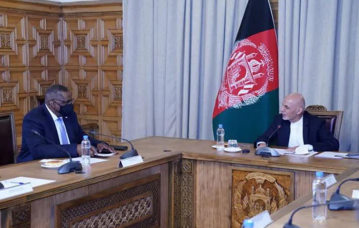 აშშ-ის თავდაცვის მინისტრი ავღანეთს წინასწარ გამოუცხადებელი ვიზიტით ეწვია - რა გახდა მოულოდნელი სტუმრობის მიზეზი