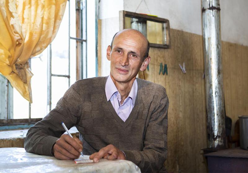 მიტოვებულ მორგში მცხოვრებმა დევნილმა ჯეკპოტი მოიგო