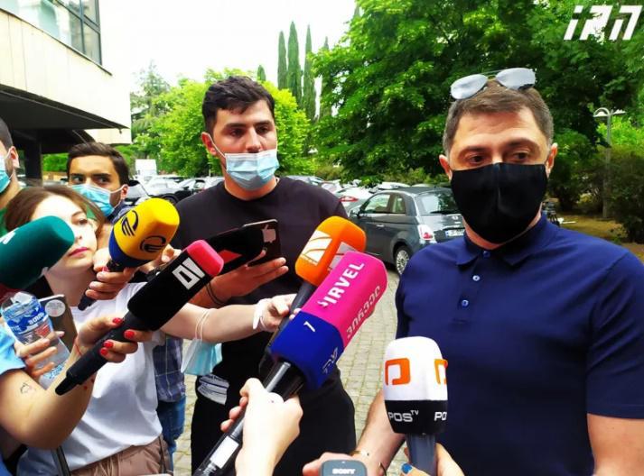 "ექსპო ჯორჯიაში", სადაც გიორგი გახარიას პარტიის დამფუძნებელი ყრილობა უნდა გაიმართოს, ძმები არველაძეები მივიდნენ