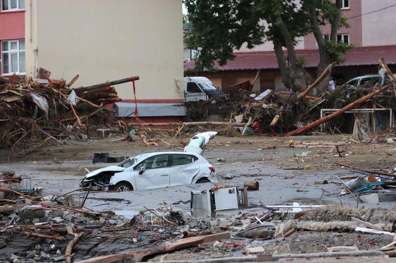 წყალდიდობის შედეგად დაღუპულთა რაოდენობა 27-მდე გაიზარდა - ბოლო ცნობები თურქეთიდან