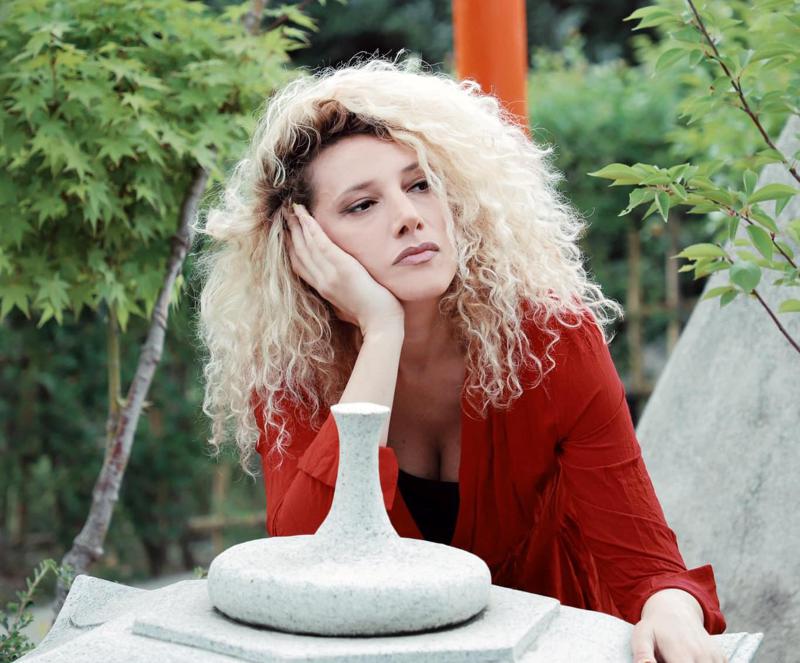 "1 თვის წინ ჩემი მშობლები დაინფიცირდნენ. დედას აცრა ჰქონდა გაკეთებული და მამა აცრიდან გაგვექცა ამდენი დეზინფორმაციის კითხვით" - ვერიკო ტურაშვილი