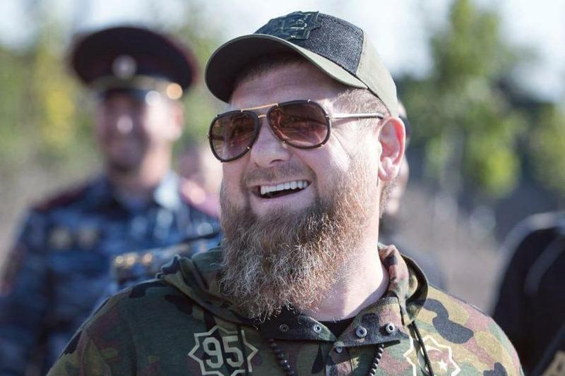 რამზან კადიროვმა საკუთარი რეკორდი მოხსნა და არჩევნებში 99.7% აიღო - როგორ ეხმაურებიან ჩეჩნეთის ლიდერის შედეგებს რუსები