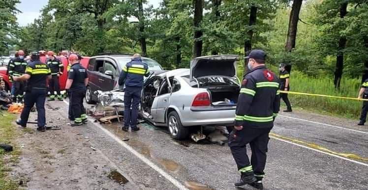 ქუთაისში ავარიის შედეგად 8 ადამიანი, მათ შორის 2 არასრულწლოვანი დაშავდა