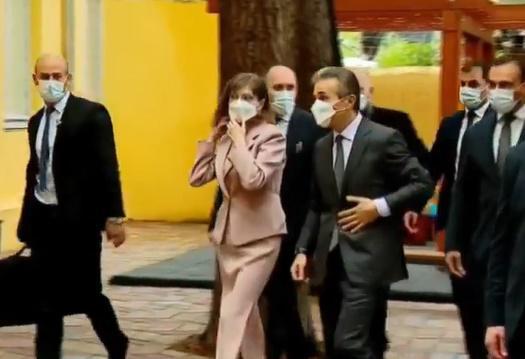 ბიძინა ივანიშვილმა ხმა მეუღლესთან ერთად მისცა - მან საარჩევნო უბანი კომენტარის გარეშე დატოვა