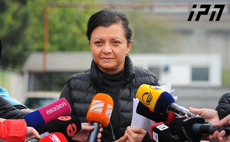 "სააკაშვილმა მოსთხოვა ადმინისტრაციას, რომ ნიკა გვარამია და უკრაინის კონსული მოსულიყვნენ აქ,  სანამ ისინი არ მოვლენ, არ გადაწყდება ეს საკითხი" - ეკა ხერხეულიძე