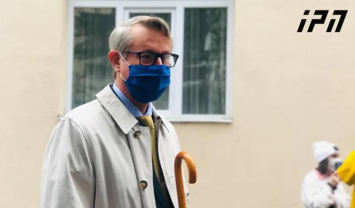 "დღეს არის არის მომენტი ჩემთვის, როდესაც უნდა ვისაუბრო პოლიტიკაზე" - რა თქვა ევროკავშირის ელჩმა საარჩევნო უბანთან?