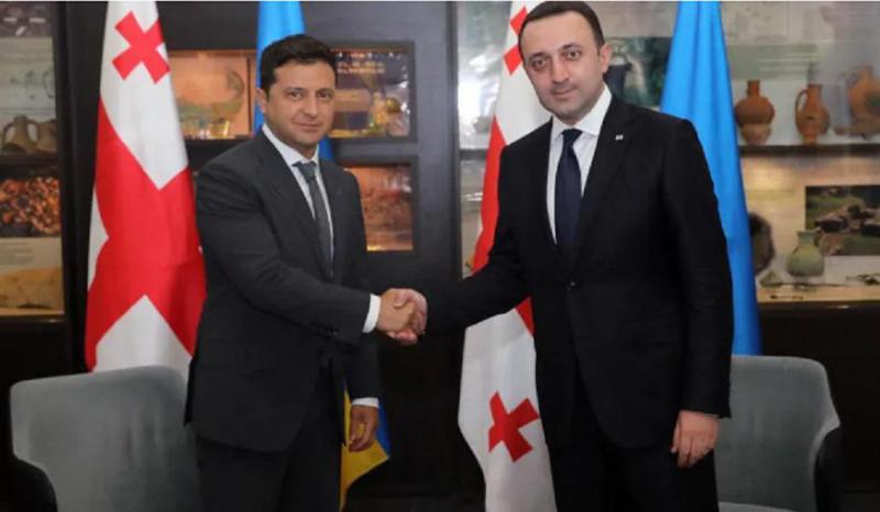 ვლადიმირ ზელენსკისა და ირაკლი ღარიბაშვილის სატელეფონო საუბრის დეტალები - რა სთხოვა ღარიბაშვილს ზელენსკიმ სააკაშვილთან დაკავშირებით და როგორი იყო მისი პასუხი