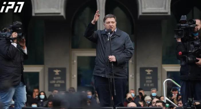 "თუ ექიმები ჩათვლიან საჭიროდ, დაე, იყოს გორის ჰოსპიტალი... მოათავსონ მთავარსარდალი სამხედრო ჰოსპიტალში" - გიგი უგულავა