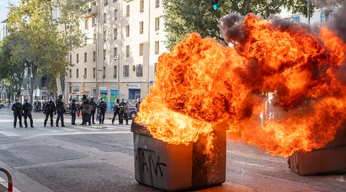 french_minister_warns_of_very_high_violence_6-72858.png