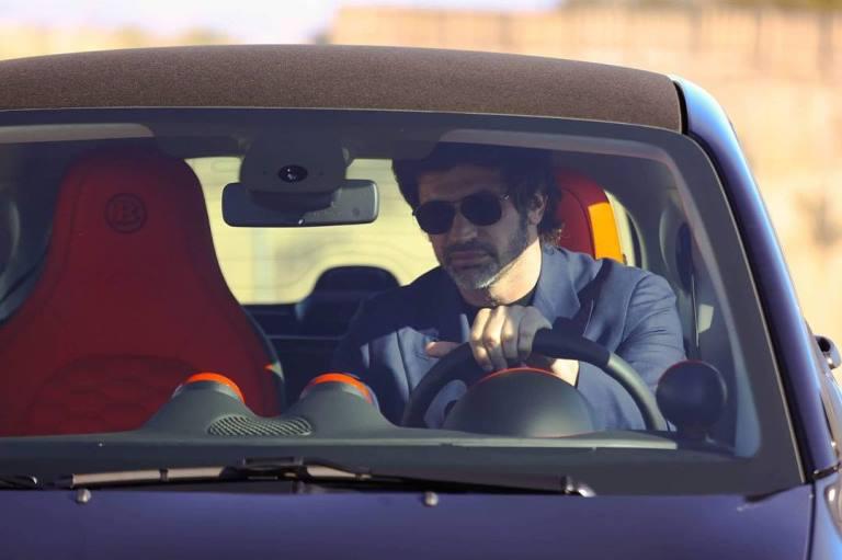 კალაძე: "ჩემს ავტომობილს გადავაკარი ფირი, რომ ტაქსის მძღოლები დამერწმუნებინა, ეს არანაირ პრობლემას არ წარმოადგენს"