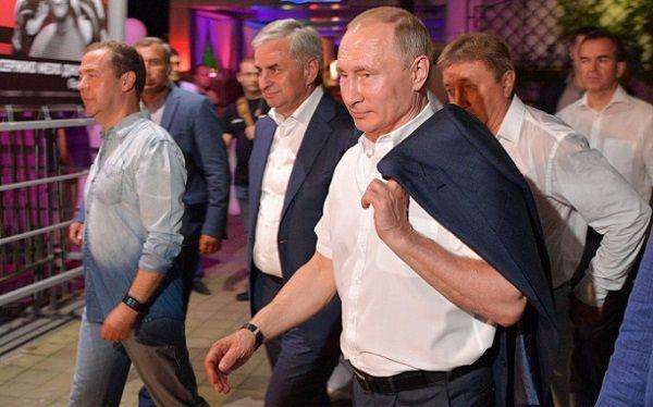 პუტინმა აფხაზების "არმიის" განახლება დაიწყო - რაში სჭირდება რუსეთის პრეზიდენტს აფხაზეთის სამხედრო გაძლიერება?