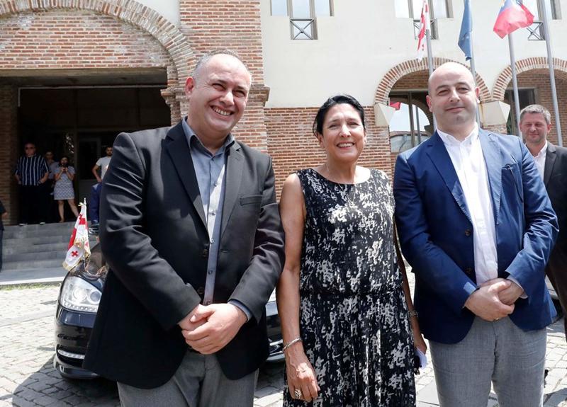 პრეზიდენტი - "გურჯაანი და თელავი შევარიგეთ!"