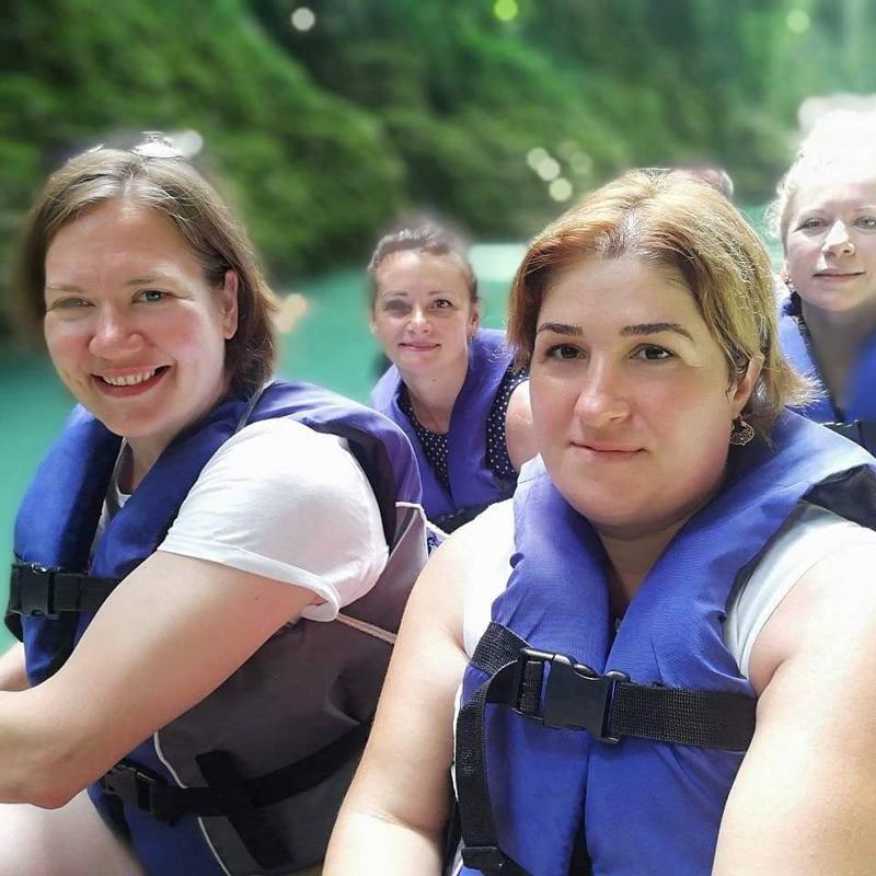 "როცა დედამ გაიგო, აქ მოვდიოდი, მითხრა, წინ გადაგიდგები, არ გაგიშვებო" - რას ჰყვებიან საქართველოზე შეყვარებული რუსი ტურისტები