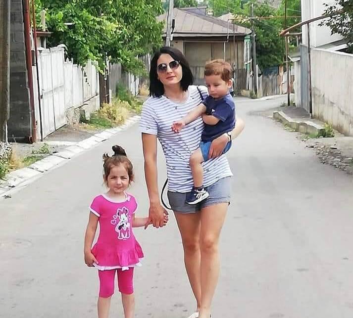 "სამივე სავარძელში გარდაცვლილი ნახეს..." - ვინ იყო გოგონა, რომელიც შვილებთან ერთად, სავარაუდოდ, ბუნებრივი აირის გაჟონვას ემსხვერპლა