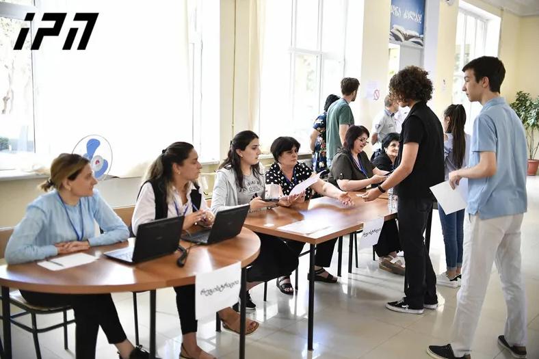 მნიშვნელოვანი სიახლე აბიტურიენტებისთვის - 2020 წელს ერთიანი ეროვნული გამოცდები ახალი მოდელით ჩაბარდება