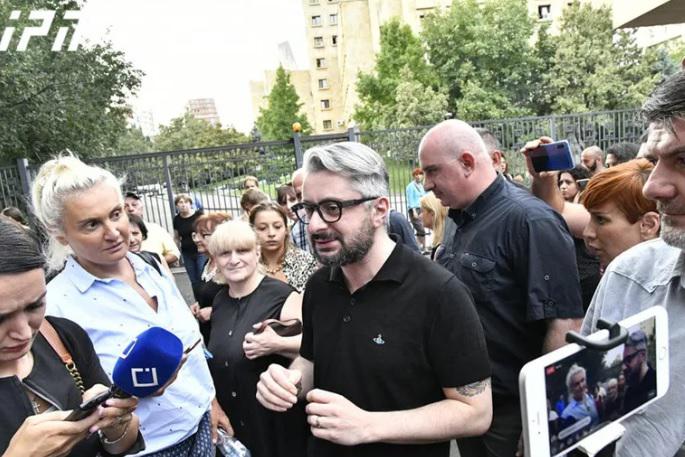 გვარამია შესაძლო დაკავებაზე - კვესიტაძე შეიძლება ცოტა ხნით დაობლდეს, დიტო საძაგლიშვილს ვაბარებ დირექტორის მოვალეობის შესრულებას