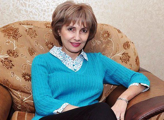 "მინდოდა, ბნელ ქვეყანაში ხალისი და პოზიტივი შემეტანა" - როგორ ცხოვრობს 90-იანი წლების ყველაზე პოპულარული ტელეწამყვანი თეა გვასალია