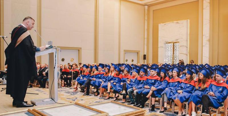 "ცხოვრებაში პირველად ვიგრძენი, რას ნიშნავს "კლასობრივი" უთანასწორობა..." - რატომ უპირისპირდებიან "კავკასიის უნივერსიტეტს" სტუდენტები