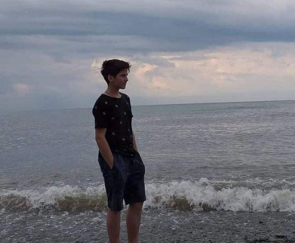 16 წლის ლუკა ფოფხაძე, რომელიც რაჭიდან ქუთაისში გაუმართავი რეანომობილით გადაიყვანეს, 40-დღიანი კომის შემდეგ გარდაიცვალა