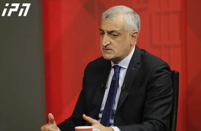 რატომ არ წახვედით პოლიტიკაში "ნაციონალური მოძრაობის" დროს? - რა უპასუხა მამუკა ხაზარაძემ წამყვანის კითხვას