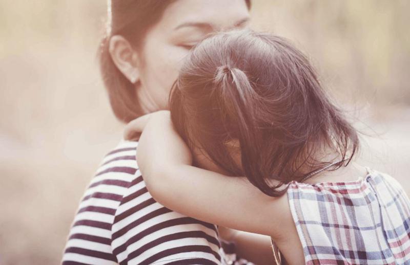 მარტოხელა დედის/მარტოხელა მამის სტატუსის მატარებელ პირთა წრე ფართოვდება - ნახეთ, რა კრიტერიუმების დაკმაყოფილებაა საჭირო სტატუსის მოსაპოვებლად