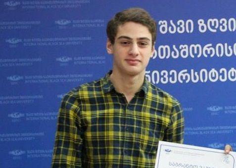 "შაკოს უთქვამს მშობლებისთვის, სახლს მივალაგებ და გადმოვალო..." - ვინ არიან გურამიშვილის გამზირზე მოკლული ბიჭები