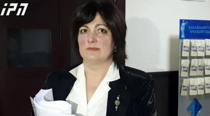 ირაკლი დეკანოიძის ადვოკატი - "აღიარებს, რომ იარაღიდან ისროლა, თუმცა მიზანი მხოლოდ შეშინება იყო... ძალიან მძიმე, სტრესულ მდგომარეობაშია"