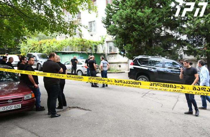 "ადგილზე დანით დაბრუნებული პირველივე შემხვედრს გაუსწორდა" - ახმეტელთან დაჭრილი 15 წლის მოზარდის ახლობლები მომხდარის დეტალებს ყვებიან