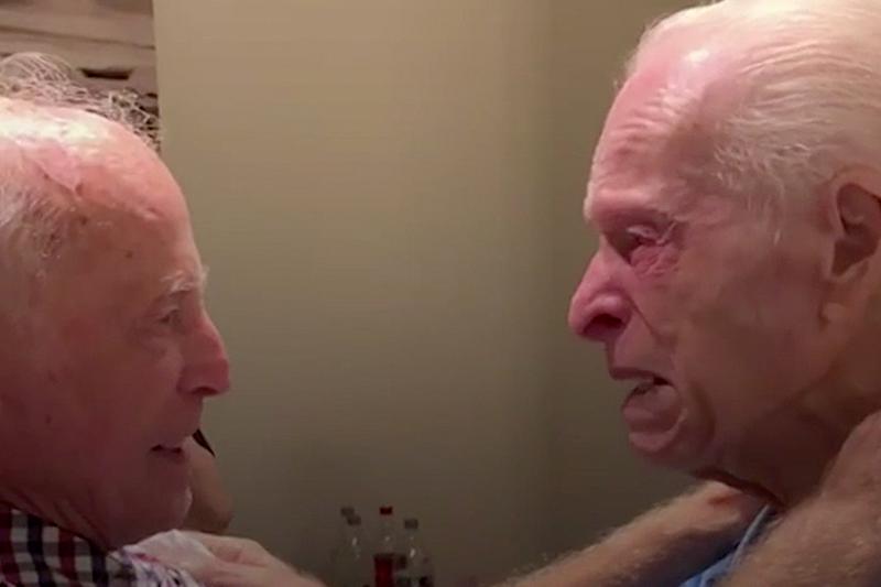 ბიძაშვილებს 75 წლის განმავლობაში ერთმანეთი გარდაცვლილი ეგონათ - ემოციურმა შეხვედრამ ინტერნეტმომხმარებლები აატირა