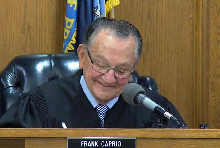 ვინ არის ამერიკელი მოსამართლე, რომლის ვიდეოებს "ფეისბუქზე" მილიონობით ნახვა აქვს