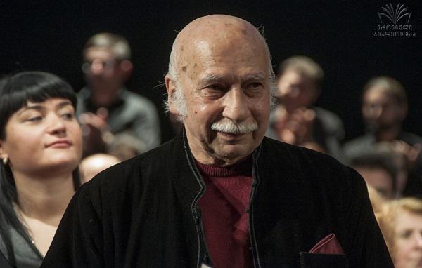 აშშ-ს საელჩო: "დღეს, როგორც არასდროს, ყვითელი ფოთლები სიჩუმეს ჰგავს"