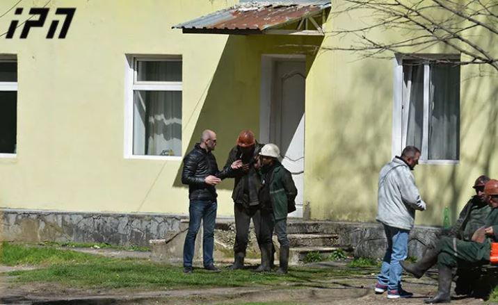 მაღაროელები შახტში ჩავიდნენ და ამოსვლაზე უარს ამბობენ - ისინი მიმდინარე ხელფასს ითხოვენ