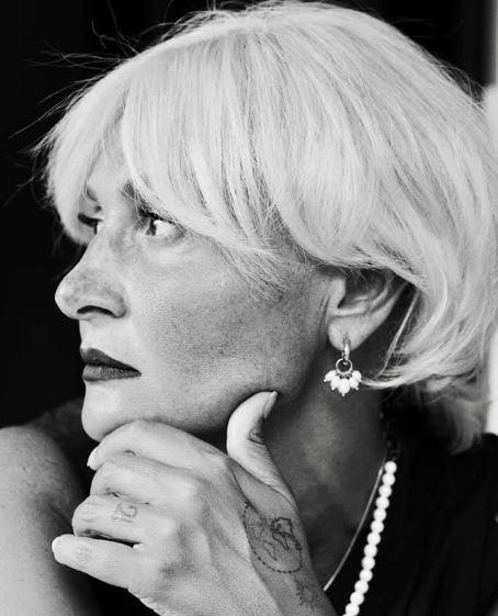 "თქვენ გადამატანინეთ ყველა კრიზისი, რის გამოც სულ მეყვარებით" - ნანუკა ჟორჟოლიანი "რუსთავი 2"-ის მაყურებელს ემშვიდობება