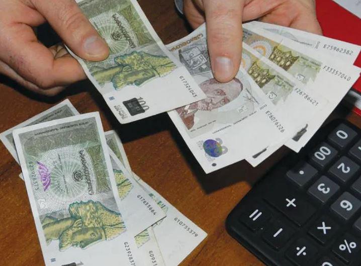 საშემოსავლო გადასახადი შესაძლოა განახევრდეს, ხელფასის გაცემა კი თვეში ორჯერ მოხდეს - რა ინიციატივაზე იმსჯელებს პარლამენტი