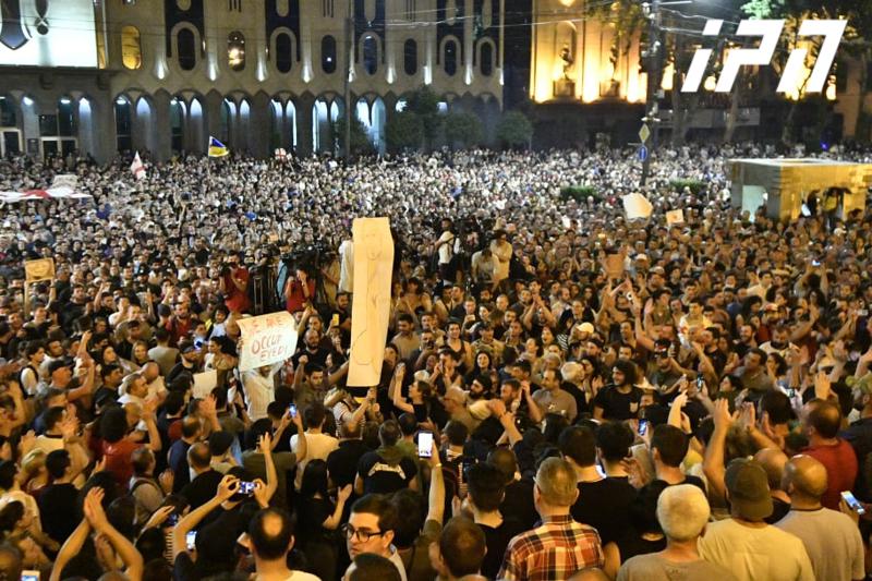 ორგანიზატორები - პარლამენტთან აქციის ოფიციალური ნაწილი და სიტყვით გამოსვლები დღეისთვის დასრულდა