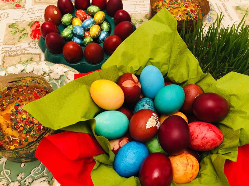 AMBEBI.GE გილოცავთ აღდგომის ბრწყინვალე დღესასწაულს!