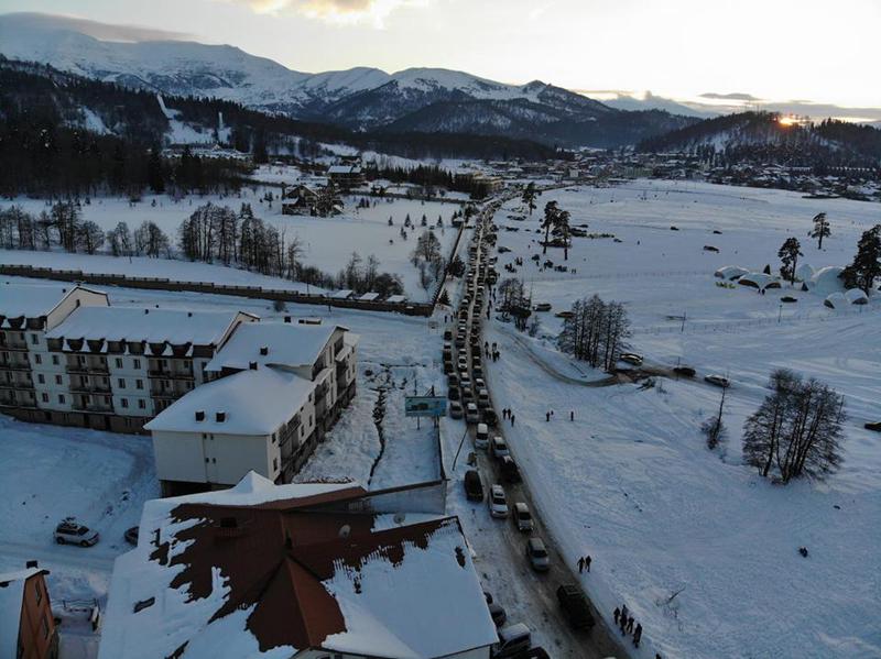 "ბაკურიანი ჩაკეტილია ხომ?! თუმცა რეალობა სხვაა, ბაკურიანი არის სავსე. იყო "თეთრი ეკონომიკა" და გადავედით შავზე" - რას ითხოვს სასტუმროებისა და რესტორნების ფედერაციის დამფუძნებელი