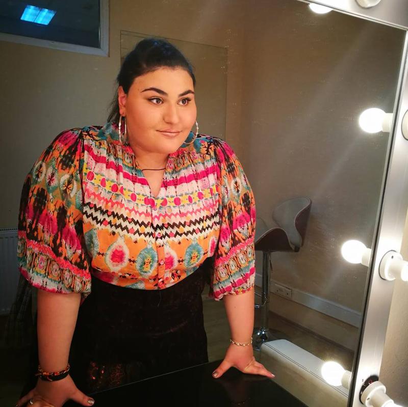 "კონკურსის დროს ჩავიკეტე, გამარჯვებამდე ბევრი ცუდი გადამხდა..." - როგორ ცხოვრობს ბარბარა სამხარაძე "ნიჭიერში" მოგებულ ბინაში და რაზე წერს წიგნს