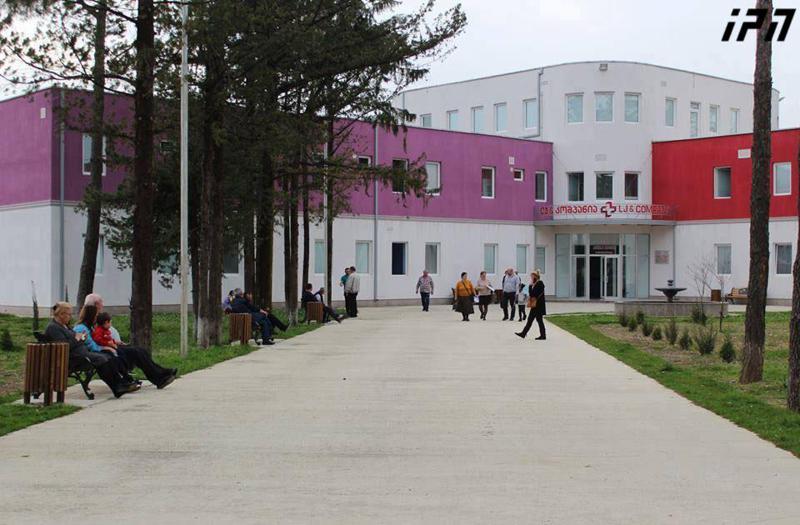 "ბავშვების თანმხლები ქალი ამბობს, რომ მათ სოსისი მიიღეს" - ექიმი მოწამლულ ბავშვებზე კომენტარს აკეთებს