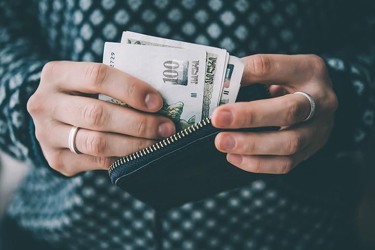 ყველას, ვინც სამსახური დაკარგა ან ხელფასი შეუმცირდა, მომდევნო სამი თვე სესხის მომსახურება გადაუვადდებათ