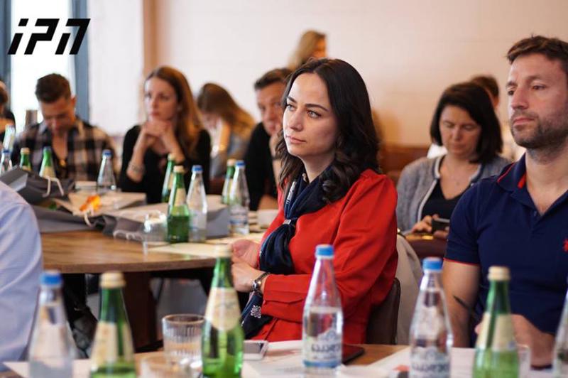 რას საქმიანობს ვერა ქობალია და რა მისიით დაბრუნდა საქართველოში