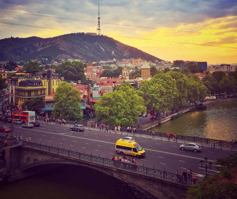 საქართველოში 28 გრადუსამდე დათბება - ნახეთ, როგორი ამინდი იქნება უახლოეს დღეებში