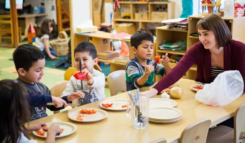 თბილისის ბაღებში დასაქმებულთა ხელფასები იზრდება - ვის რამდენი პროცენტით მოემატება ანაზღაურება?