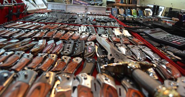 ნასამართლევ პირზე დანის მიყიდვა აიკრძალება - ცივი იარაღით ვაჭრობის წესები იცვლება